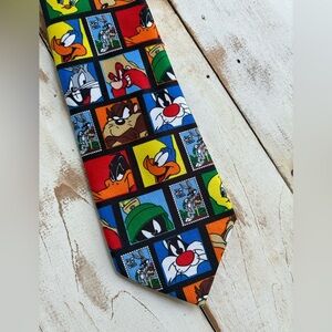 LOONEY TOONS men’s tie USPS stamp collection 1997 Warner Bros. tweety Taz Daffy